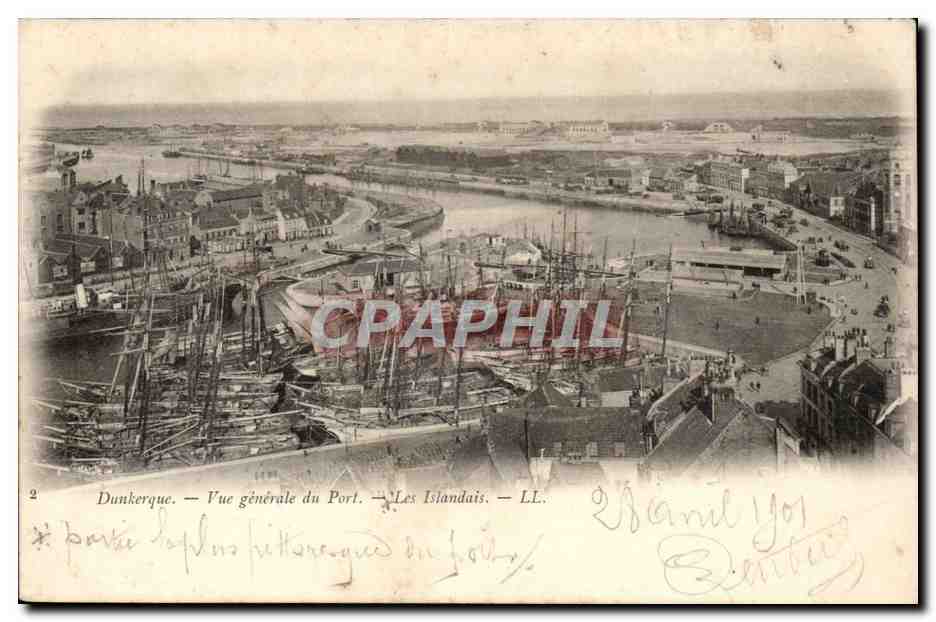 Dunkerque CPA Vue generale du port Les Islandais (bateaux)