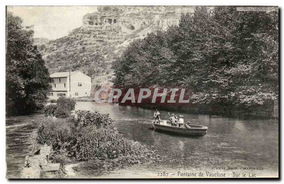 Fontaine de Vaucluse CPA Sur le lac