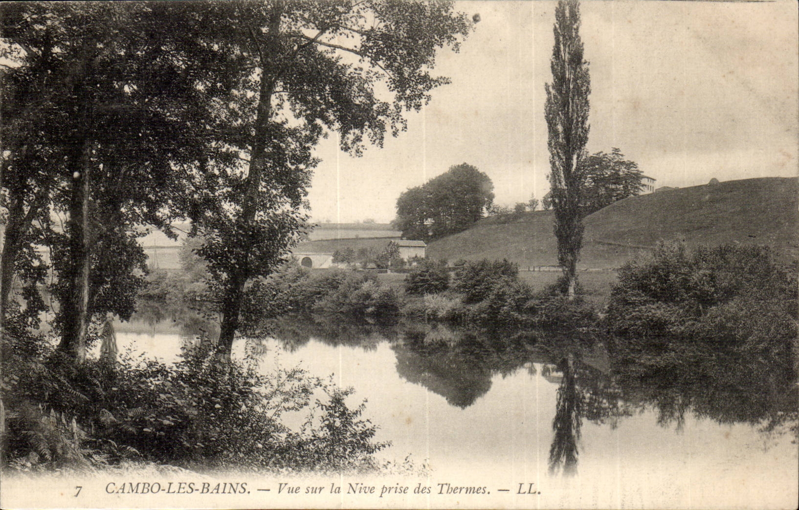 Cambo-les-Bains — Vue sur la Nive prise des Thermes — LL.