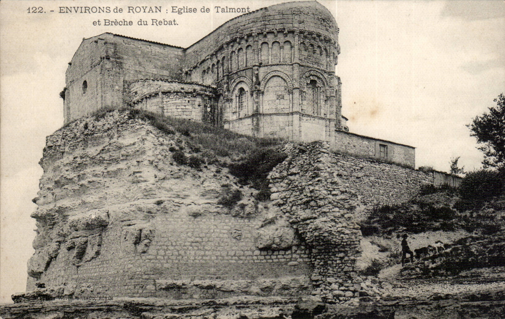 Environs de Royan CPa Eglise de Talmont et brehce du Rebat