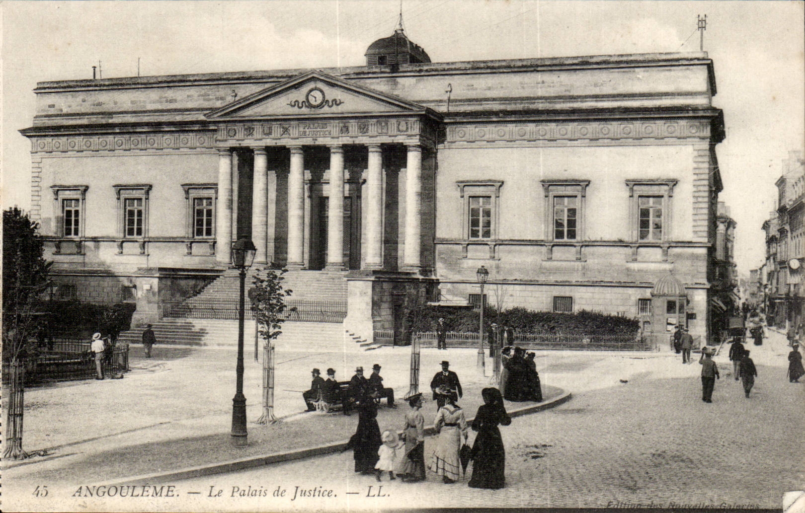 Angoulême — Le Palais de Justice — Édition des Nouvelles Galeries — n°45