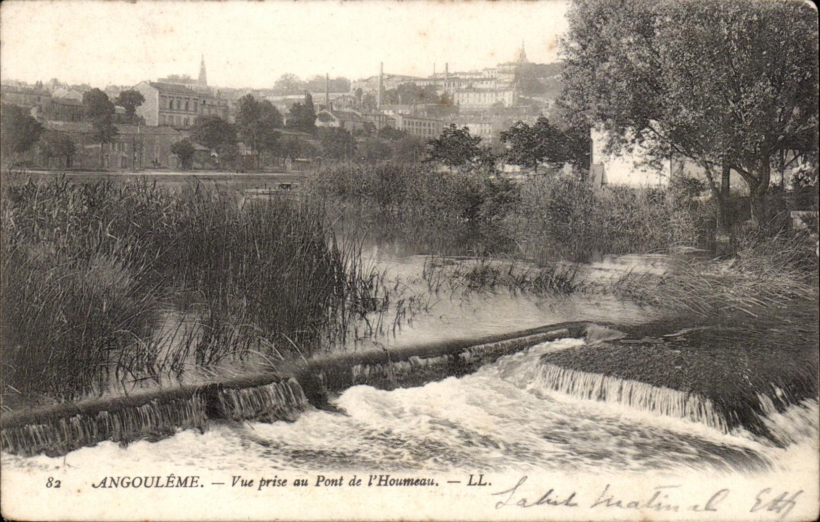 Angoulême — Ansicht vom Pont de l'Houmeau — LL