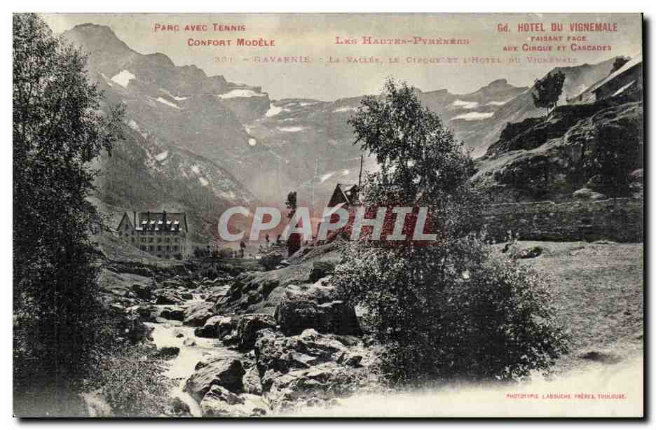 Gavarnie CPA La vallee le cirque et l'hotel du Vignemale