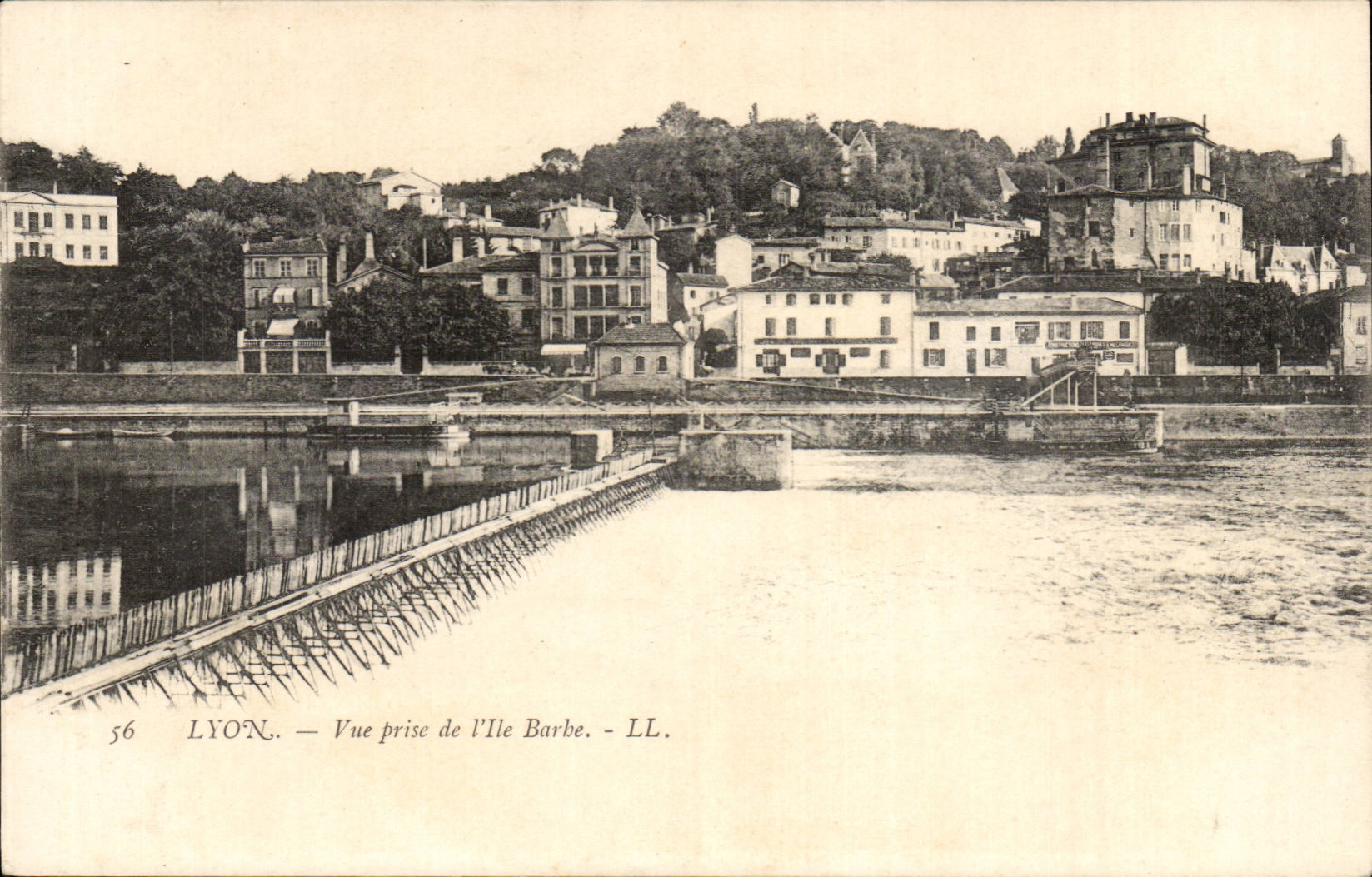 LYON — Vue prise de l'Île Barbe — LL. — N° 56