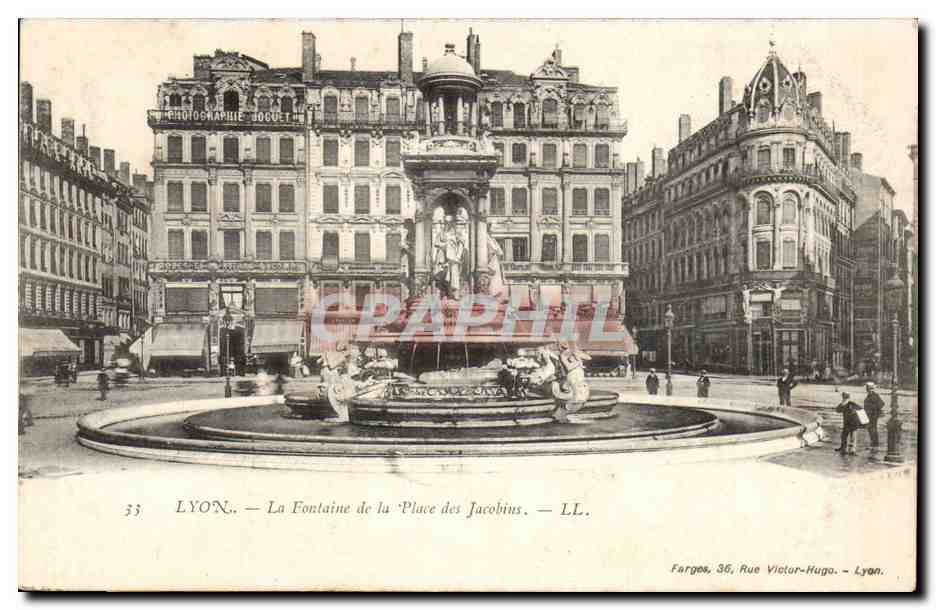 LYON — La Fontaine de la Place des Jacobins — FARGOES, 36, Rue Victor-Hugo, Lyon