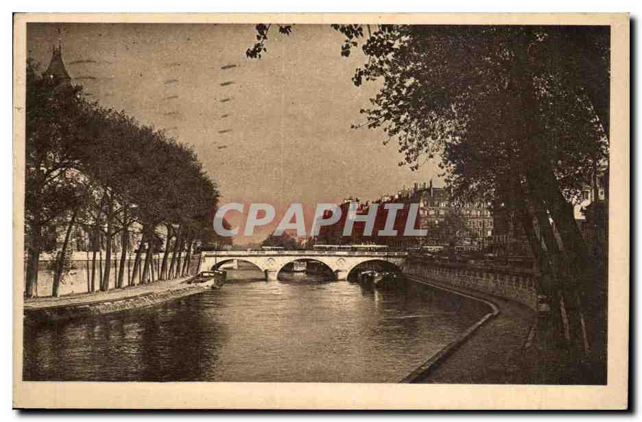 Paris cPA Quai des Grands Augustins et pont Saint Michel