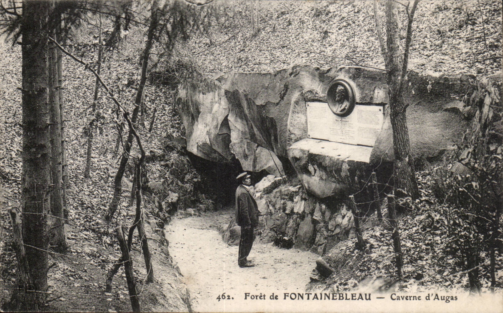 Wald von FONTAINEBLEAU — Höhle von Augas — unbekannter Verleger, Nr. 462