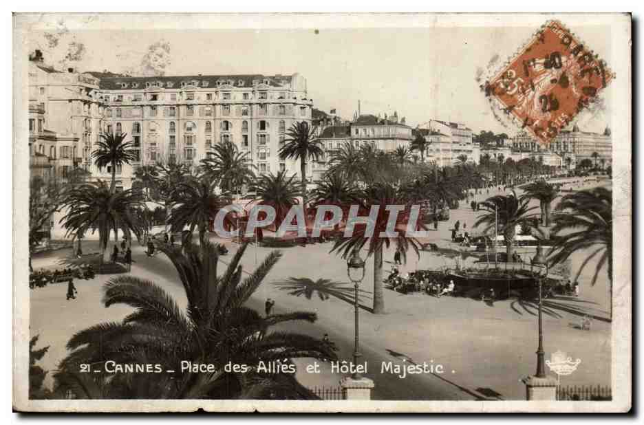 Cannes CPA Place des allies et Hotel majestic