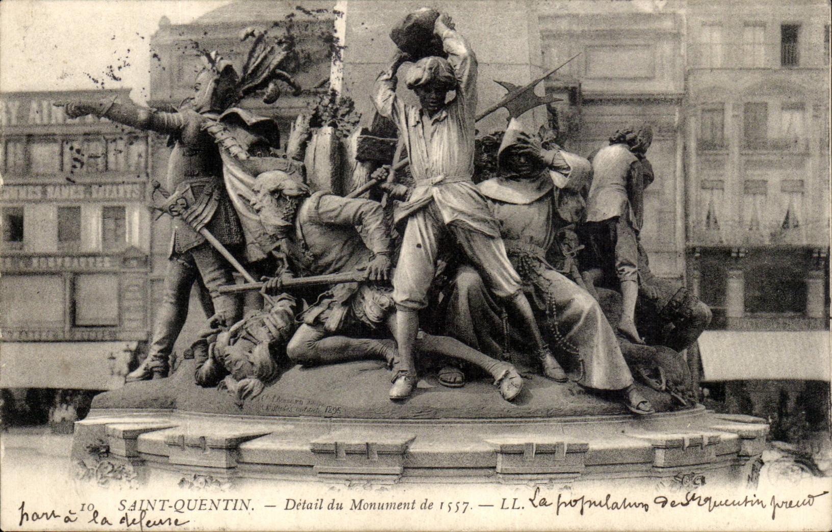 Saint Quentin CPA Detail du monument de 1557