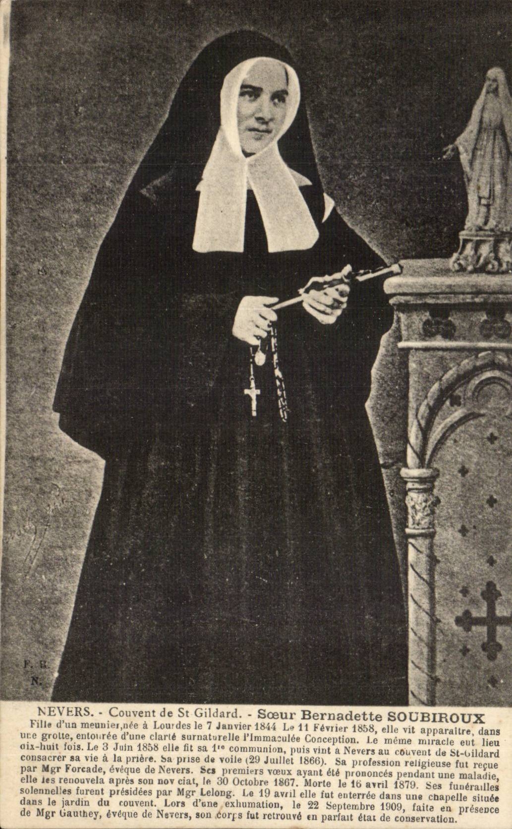 Nevers CPA Couvent de St Gildard Soeur Bernadette Soubiroux