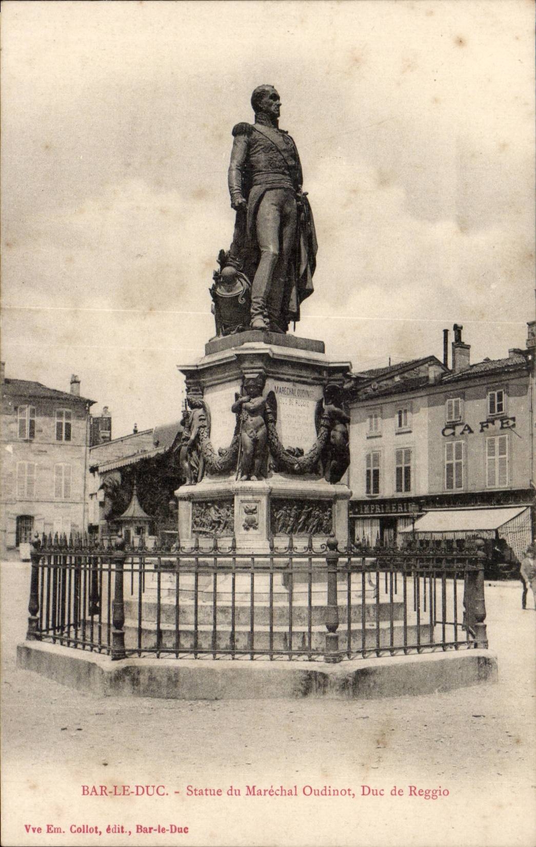 Bar le Duc CPA Statue du marechal Oudinot Duc de Reggio
