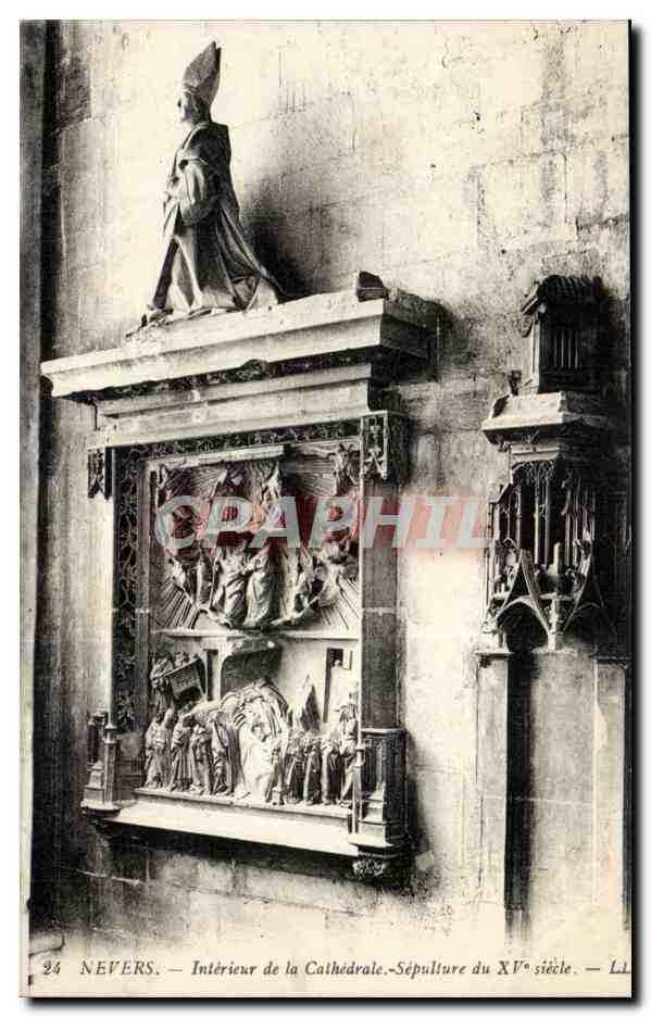 Nevers CPA Interieur de la cathedrale sepulture du 15eme