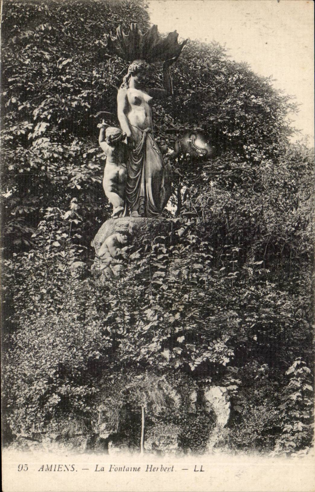 Amiens CPA La fontaine Herbert