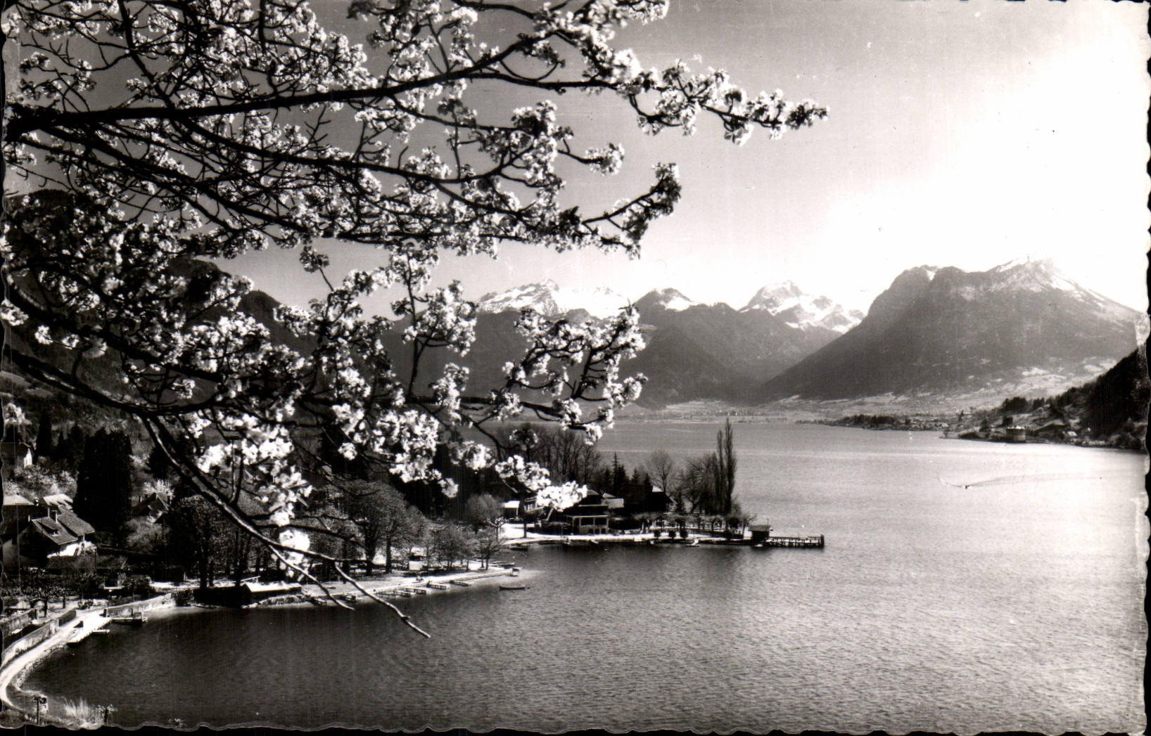 Lac d'Annecy — Avril — G. ROSSET-MIGNOD
