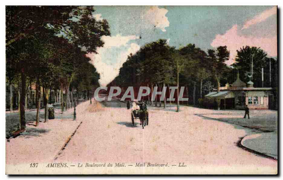 Amiens - Le Boulevard du Mail - cheval - CPA 