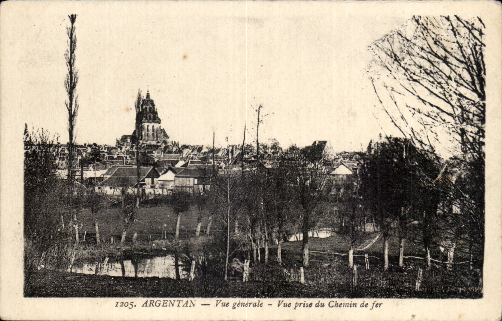 Argentan - Vue Generale - Vue prise du Chemain du fer - CPA 