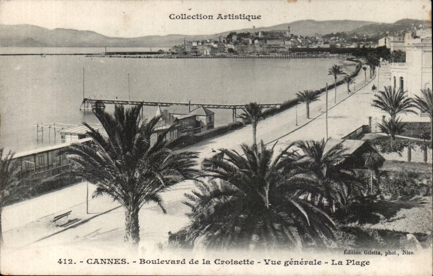 Cannes CPA Boulevard de la cRoisette Vue generale La plage