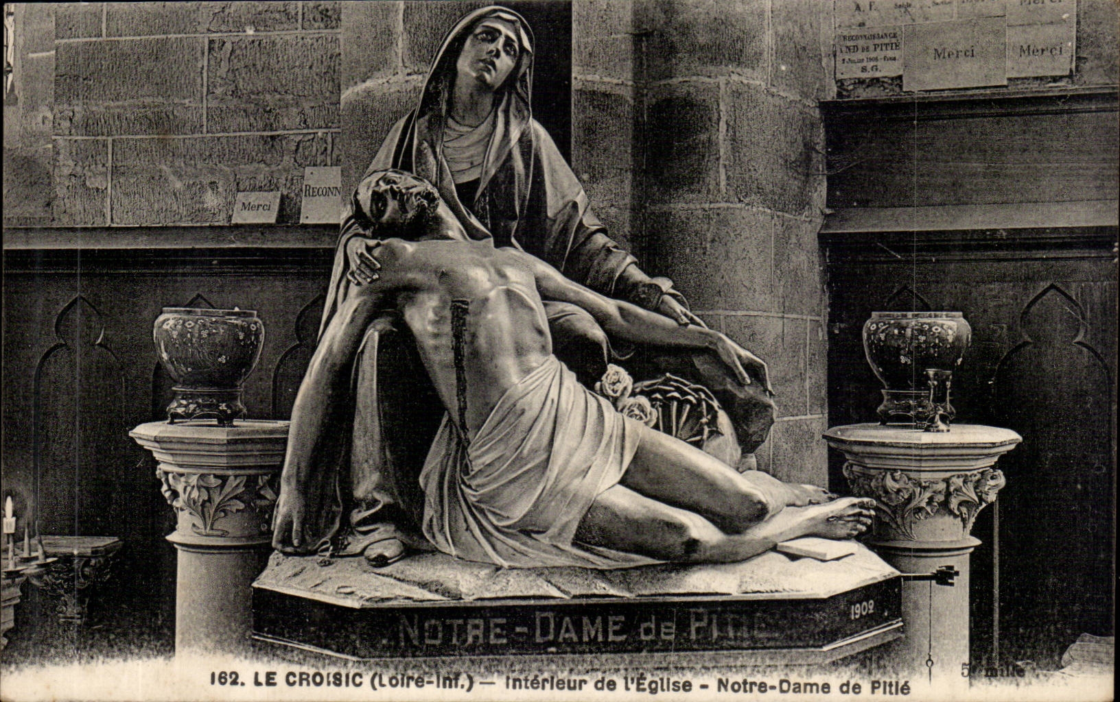 Le CRoisic CPA Interieur de l'eglise Notre DAme de Pitie