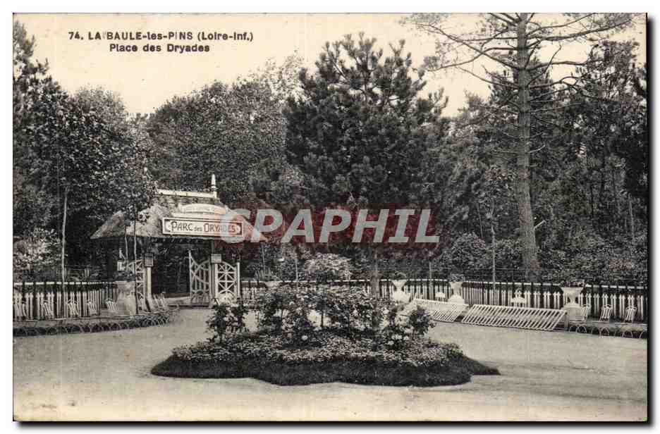 La Baule les Pins CPA Place des Dryades 
