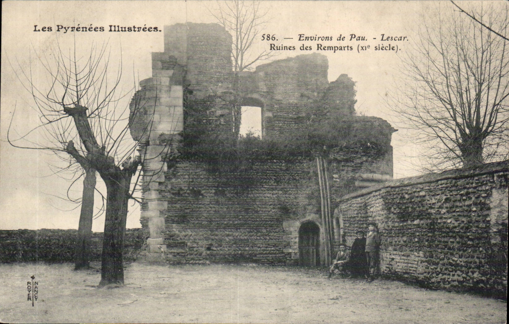 CPA Environs de Pau Lescar Ruines des remparts