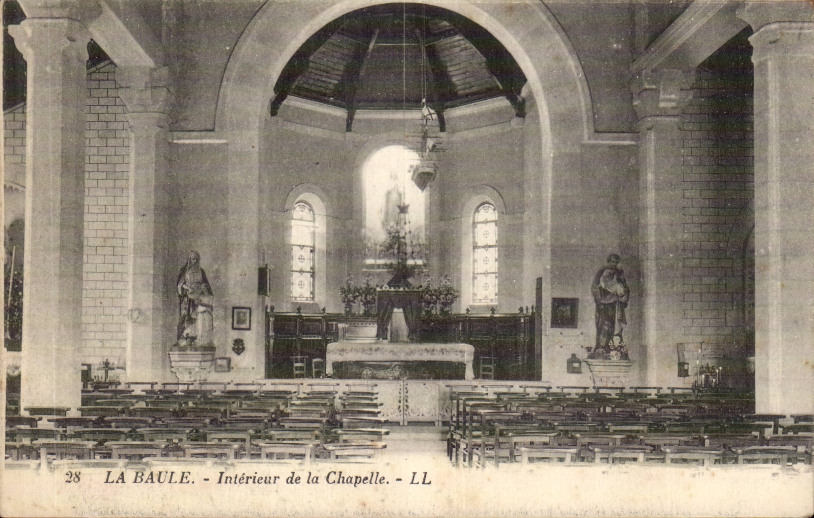 La Baule sur Mer CPA Interieur de la chapelle