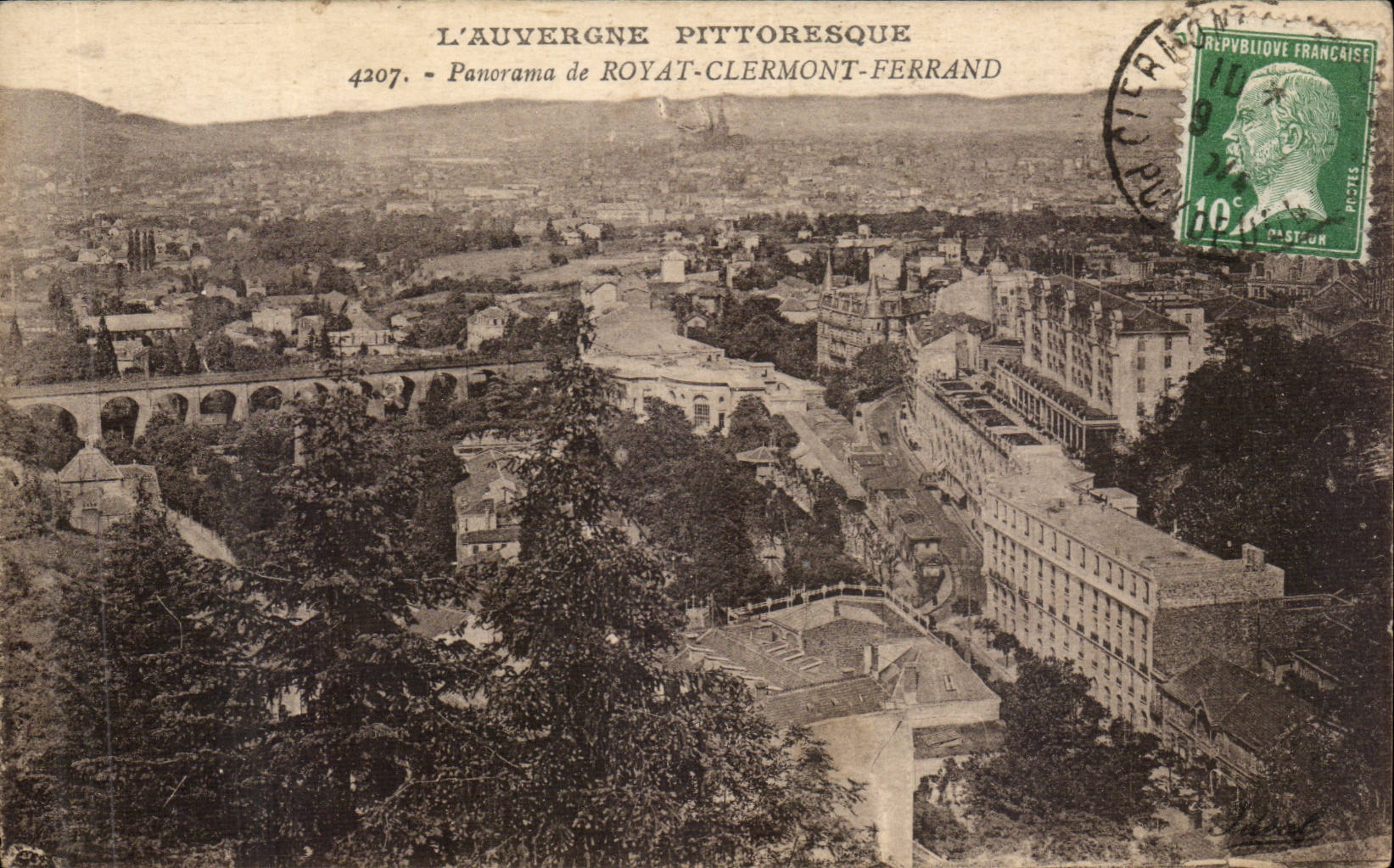 Auvergne CPA Panorama de Royat Clermont Ferrand