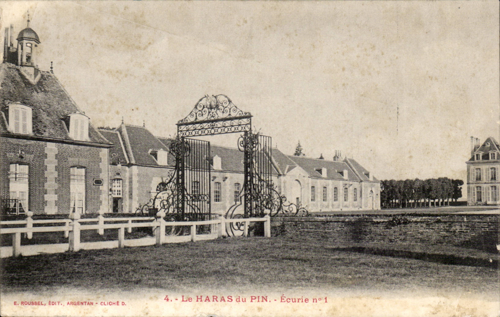 Le Haras du pin CPA Ecurie n°1