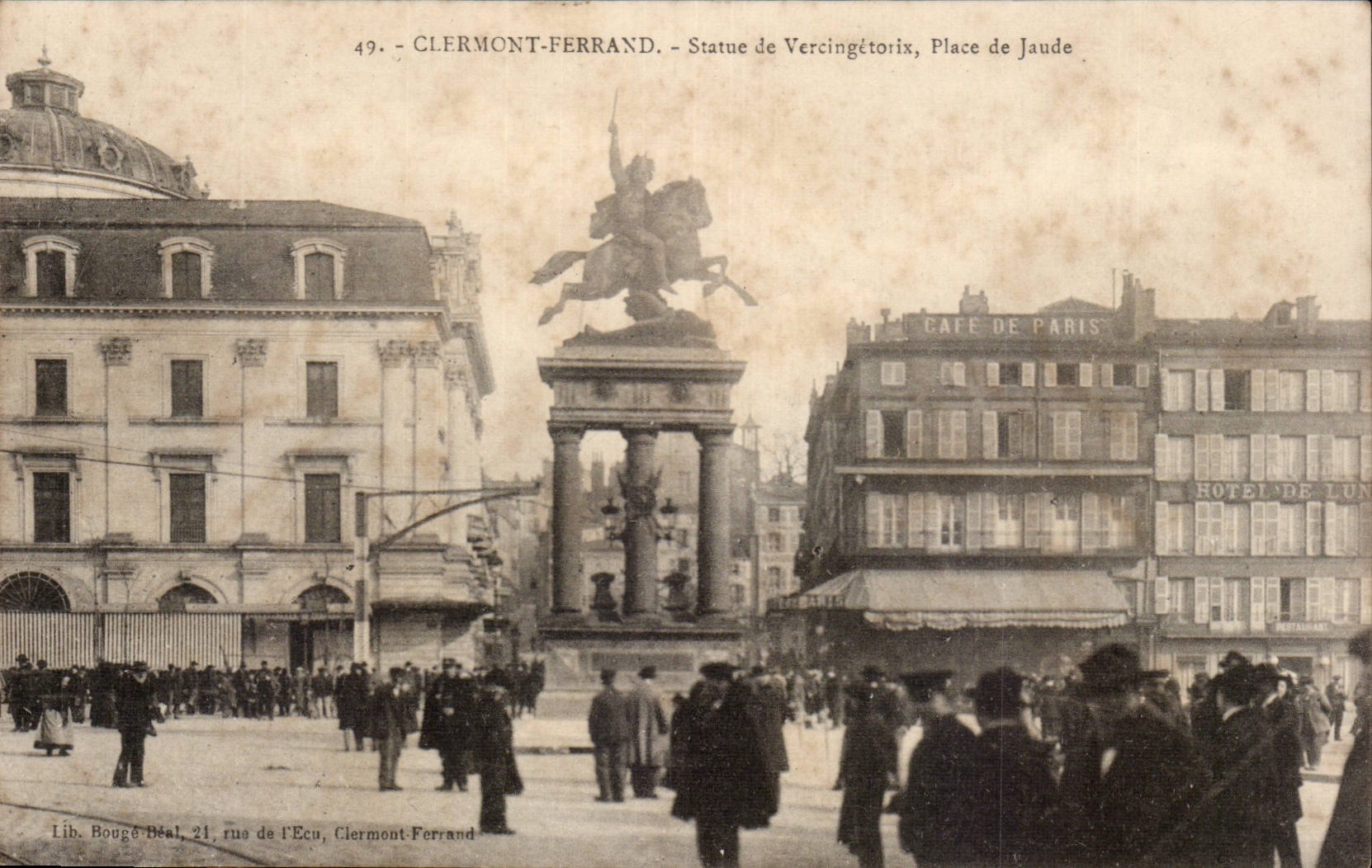 Clermont Ferrand CPA Statue de Vercingetorix Place de Jaude