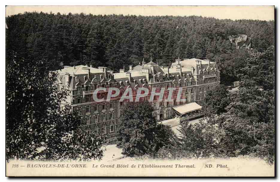 Bagnoles-de-l'Orne — El Gran Hotel del Establecimiento Termal — ND. Fot.