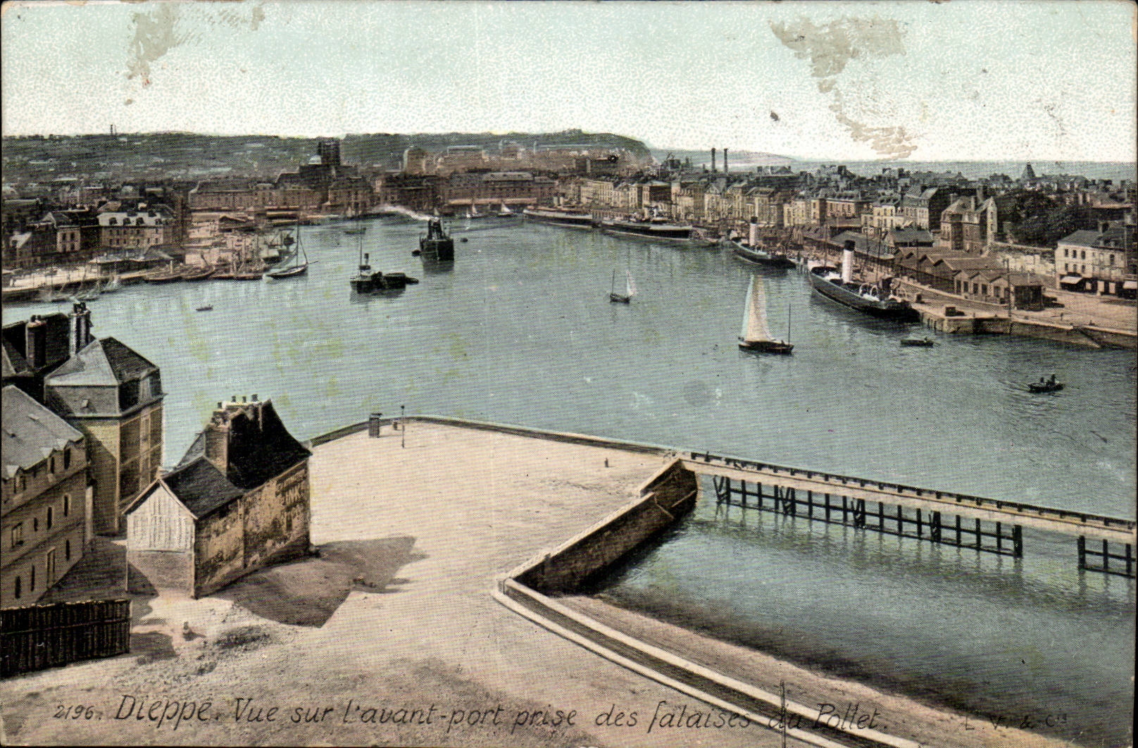 Dieppe cPA Vue sur l'avant port prise des falaises du Pollet