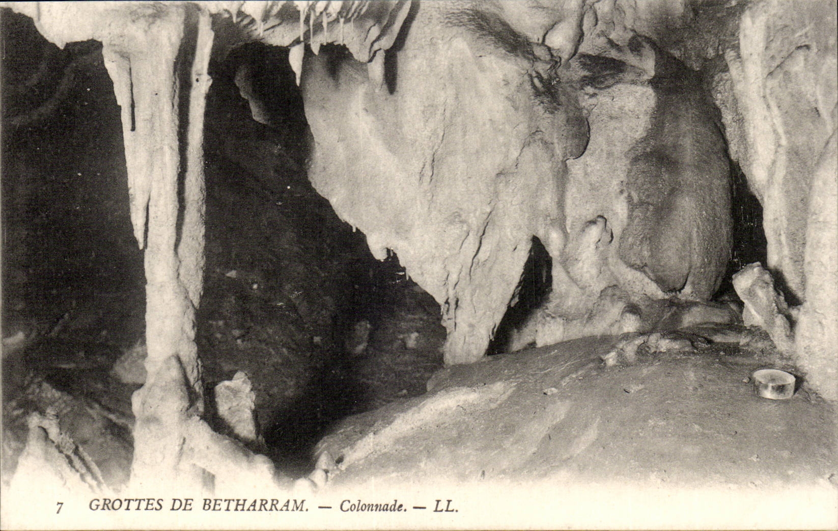 Grottes de Betharram — Colonnade — LL.