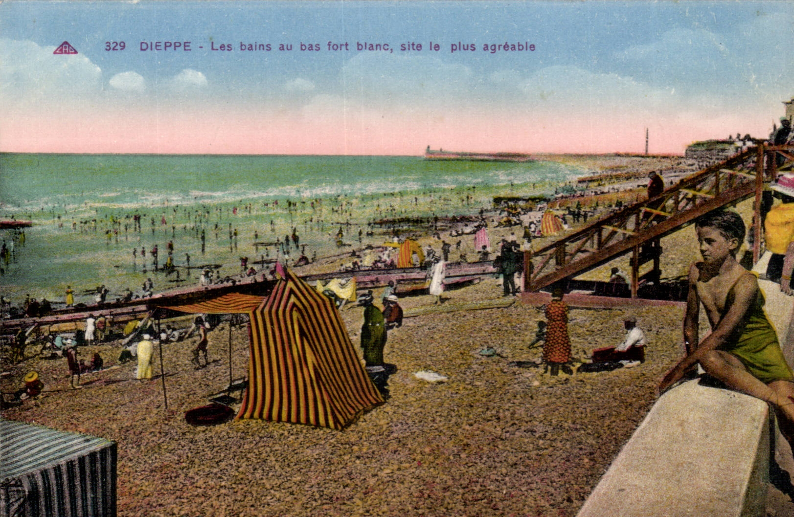 Dieppe CPA Les bains au bas fort blanc site le plus agreable