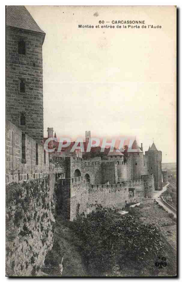 Carcassonne CPA Montee et entree de la porte de l'aude