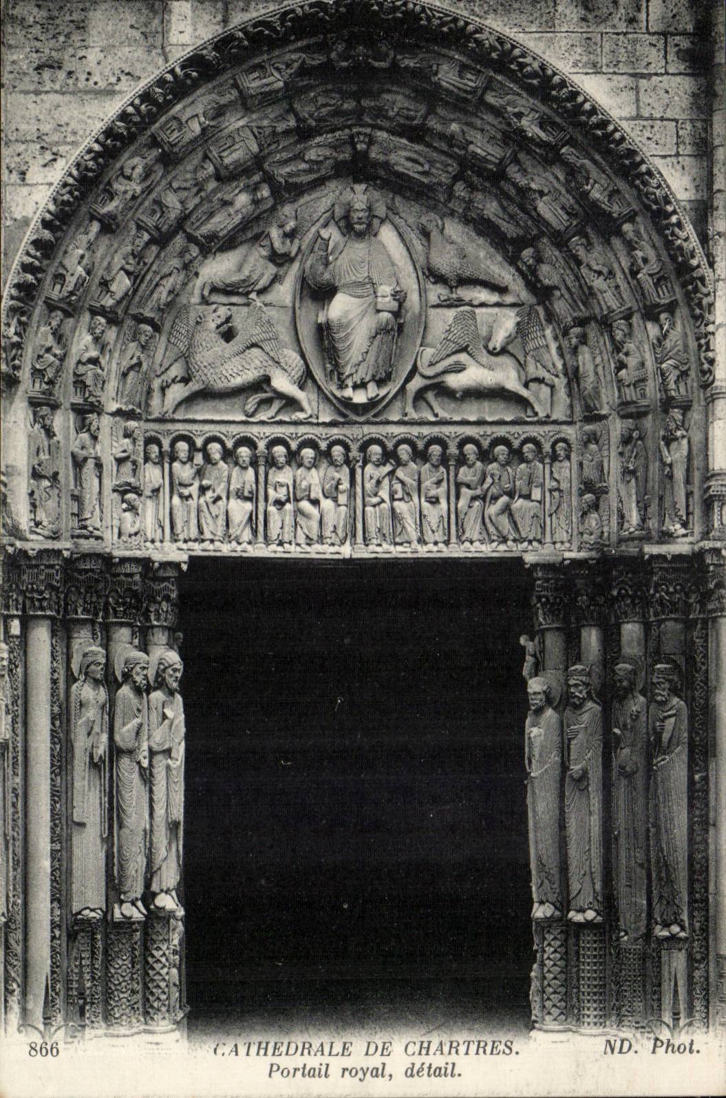 Chartres CPA Portail royal detail