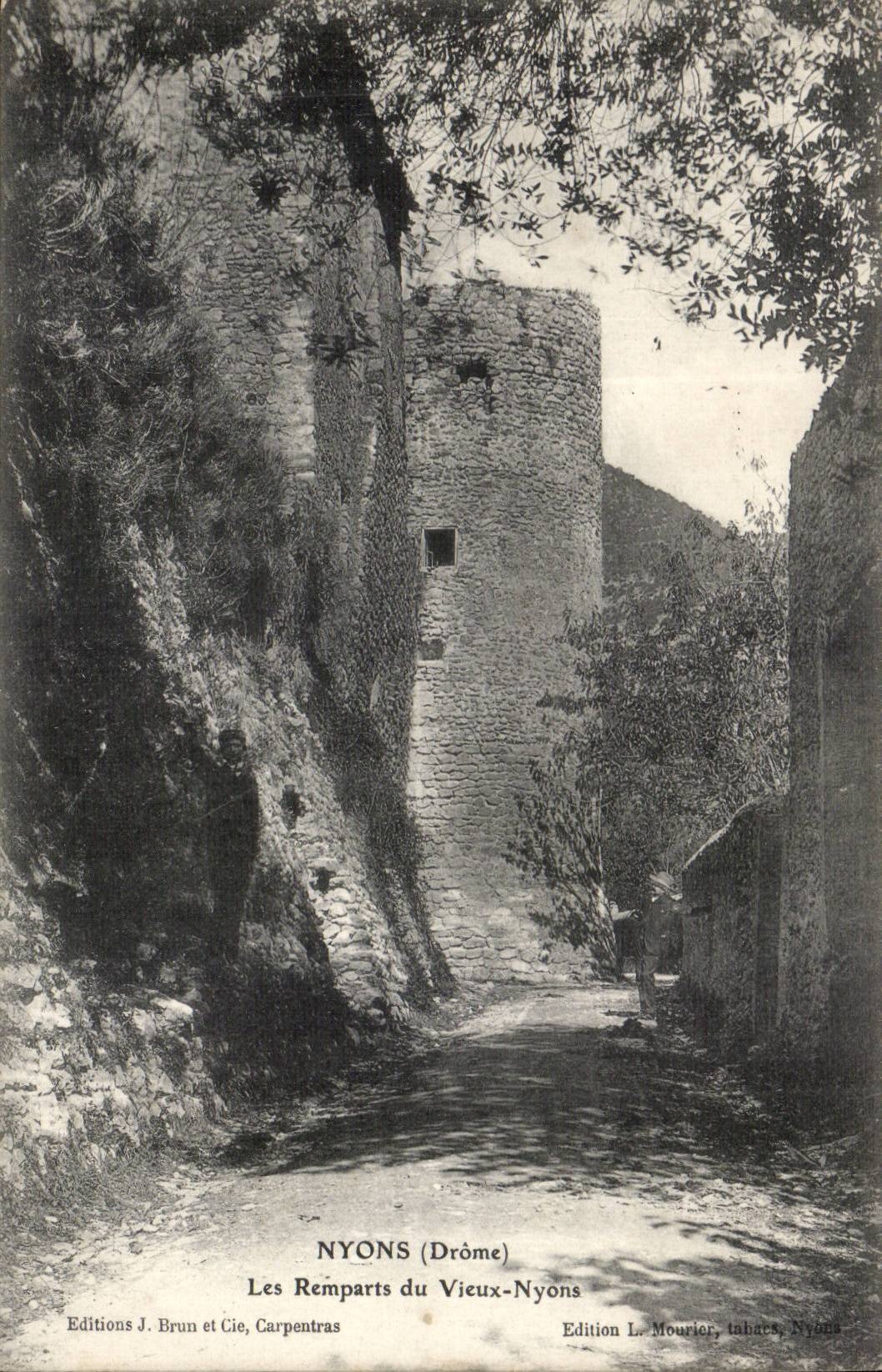 NYONS (Drôme) — Les Remparts du Vieux-Nyons — Editions J. Brun et Cie, Carpentras