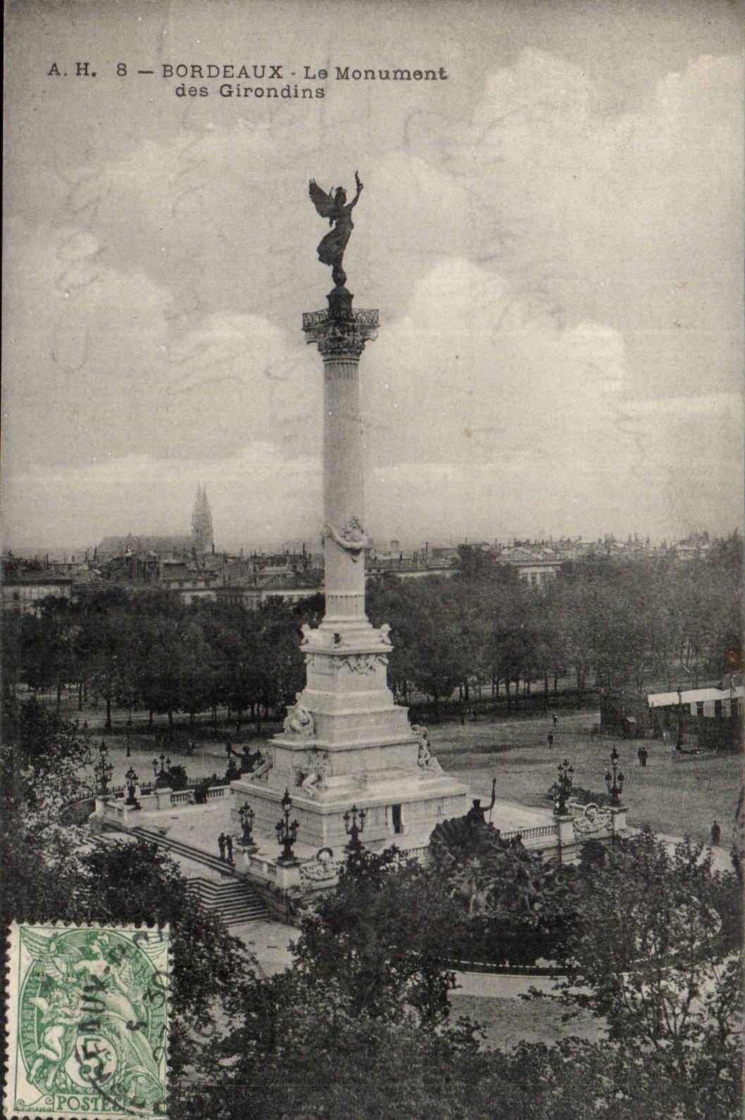 Bordeaux CPA Le monument des Girondins