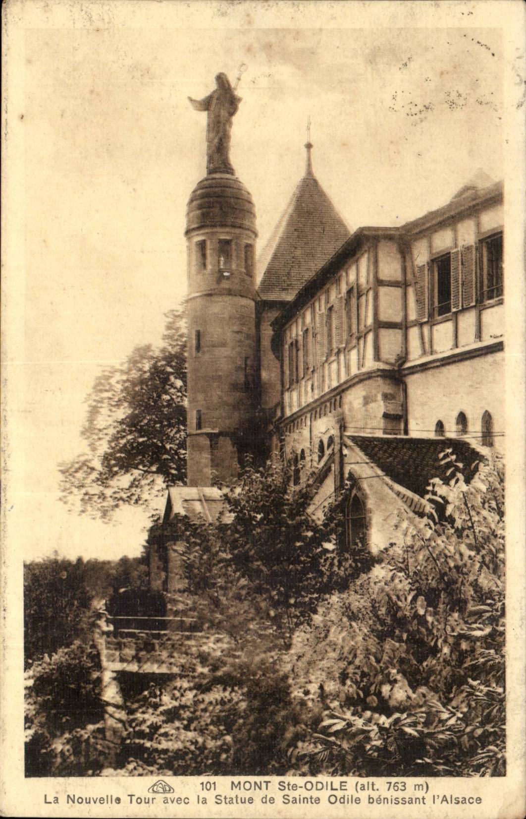 CPA Mont Saint odile La nouvelle tour avec la statue de sAinte Odile benissant l'Alsace