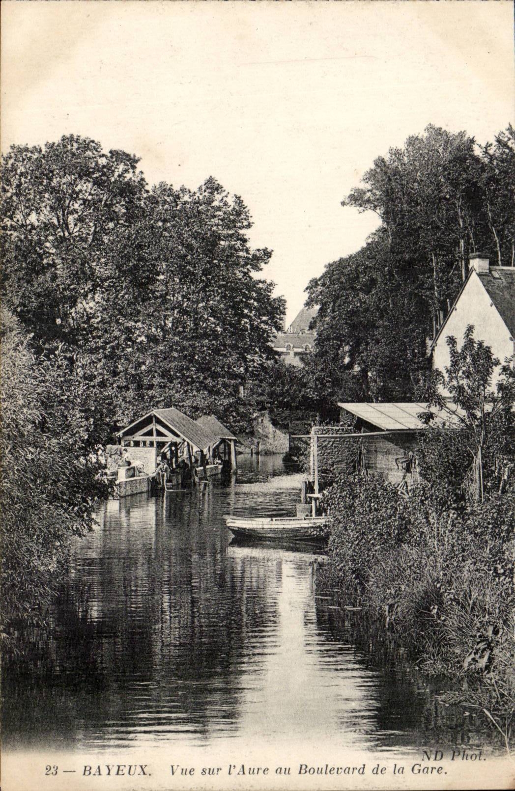 Bayeux — Vue sur l'Aure au Boulevard de la Gare — ND Phot.