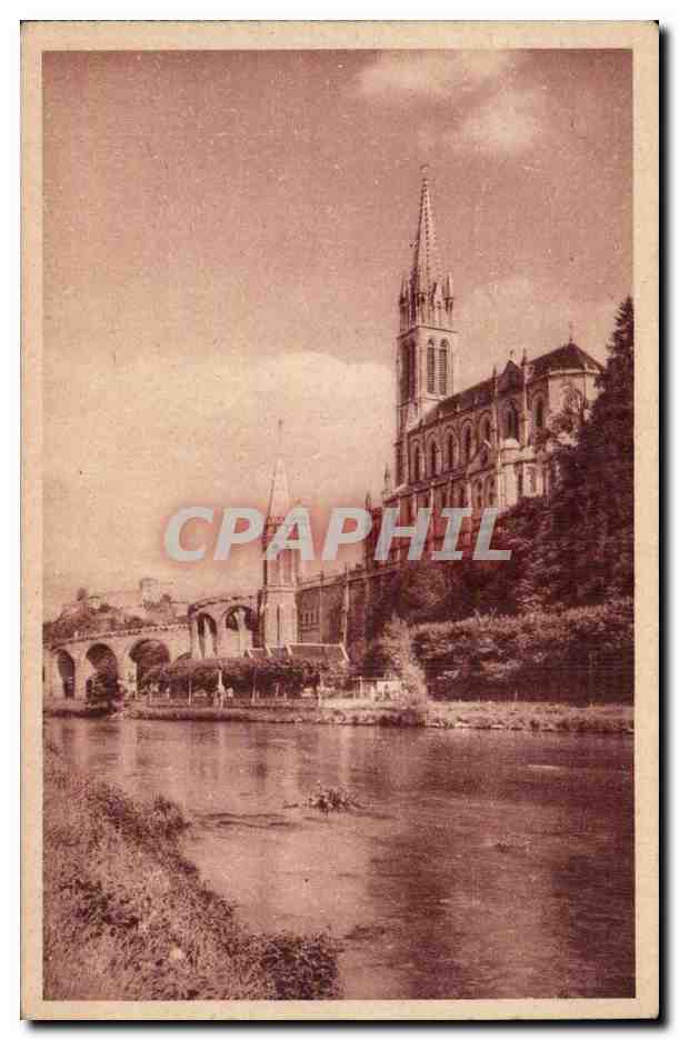 CPA Lourdes la basilique et le Gave