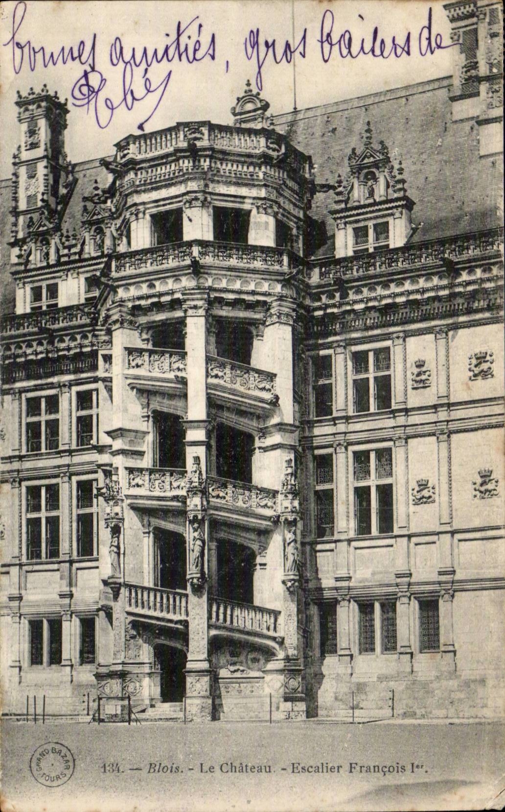 CPA Blois Le chateau Escalier Francois 1er