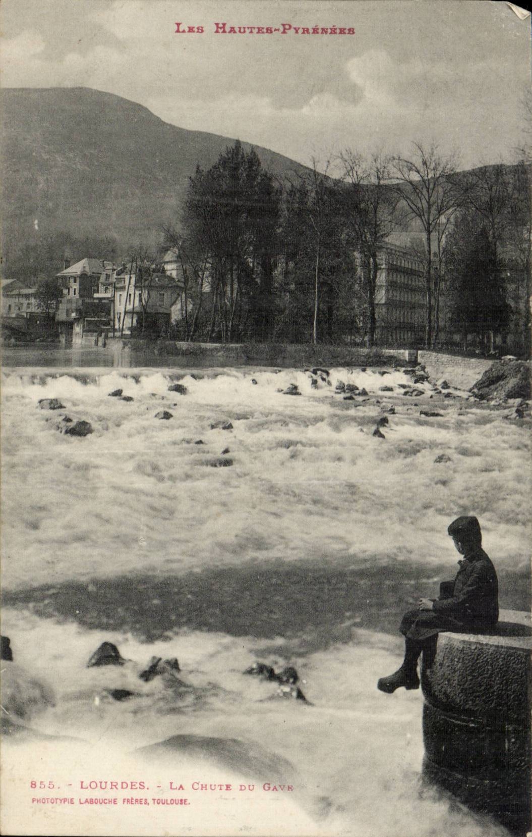 Lourdes - La Chute - enfant - CPA 