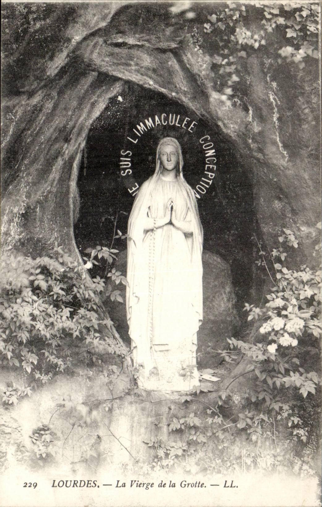 Lourdes — La Vierge de la Grotte — LL. — n° 229