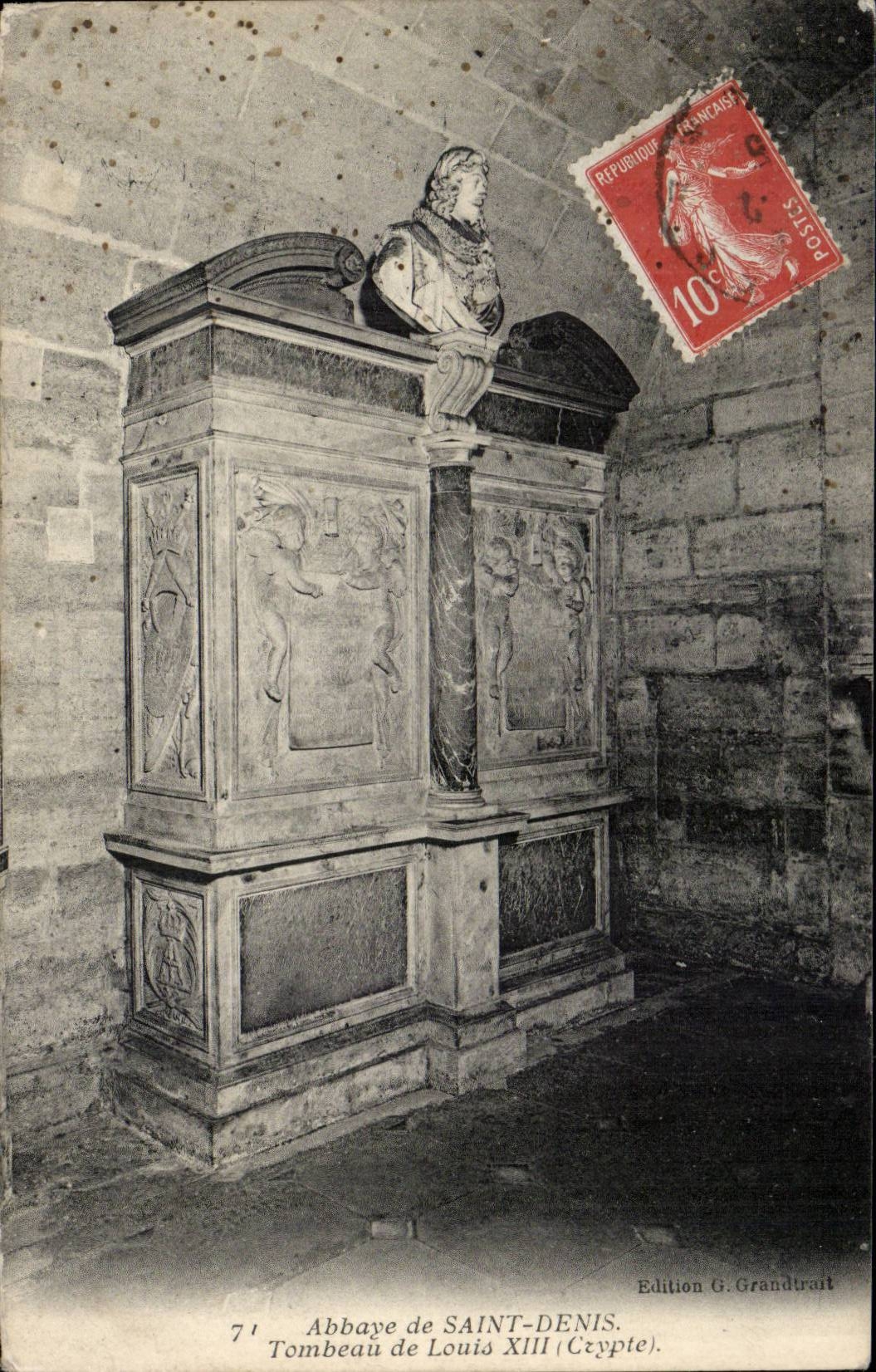 Abbaye de Saint Denis - Tmbeau de Louis XIII - CPA 