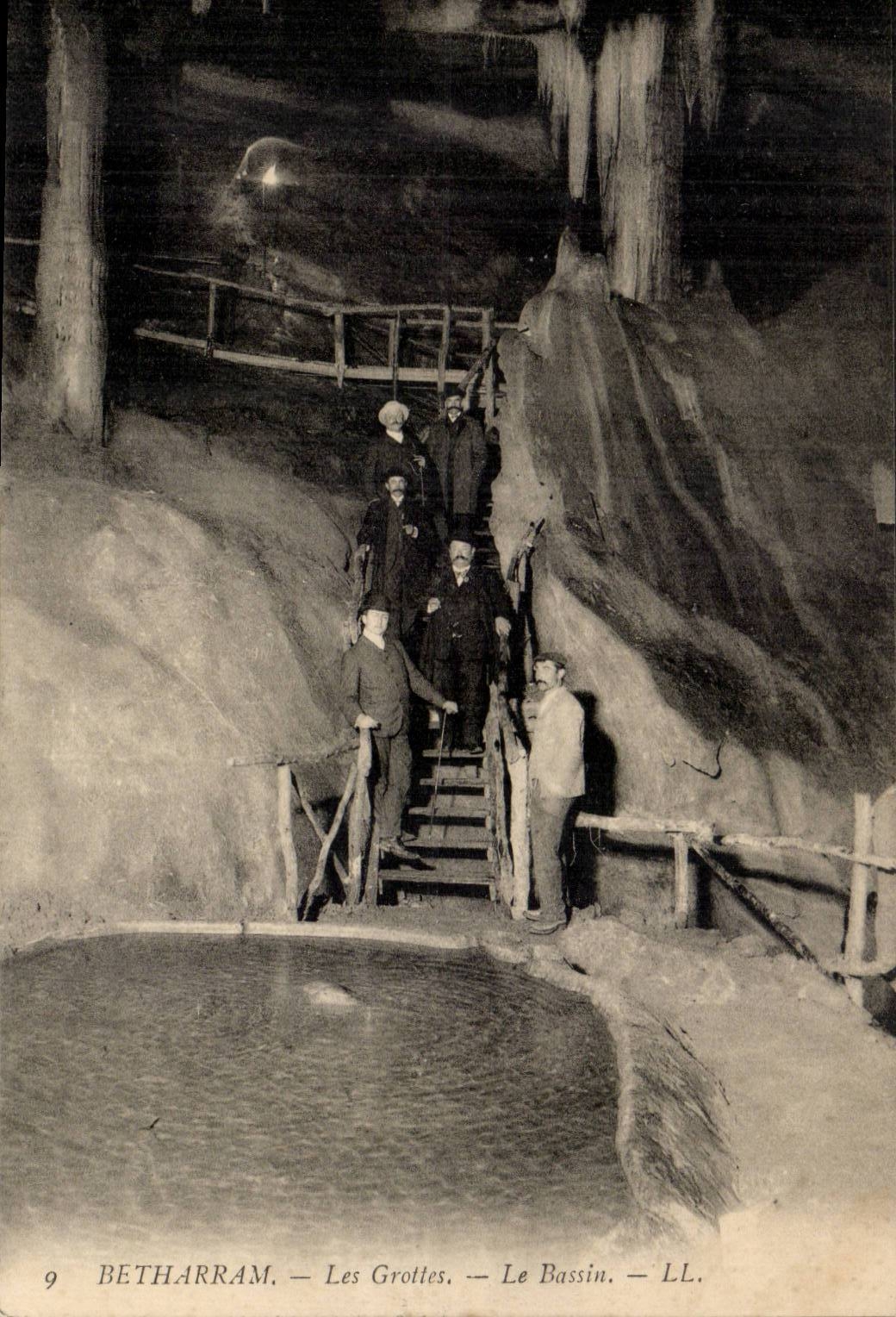 Betharram CPA Les grottes Le bassin
