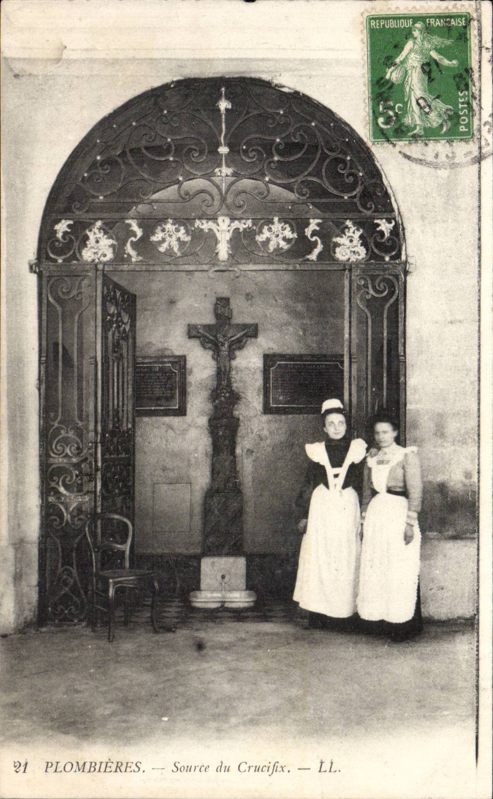 Plombieres CPA Source du Crucifix
