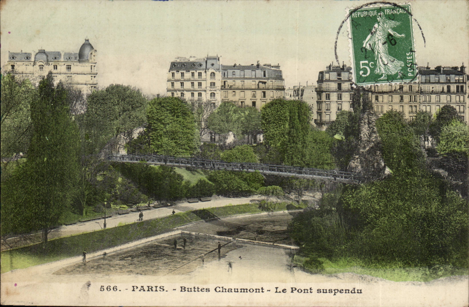 Paris CPA Buttes Chaumont Le pont suspendu