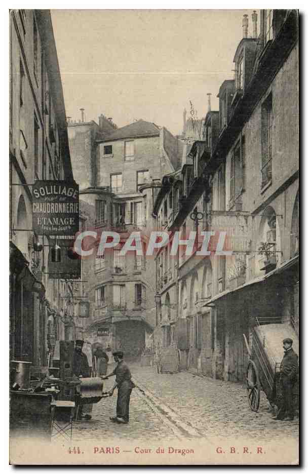 París — Cour du Dragon — G. B. R. R.