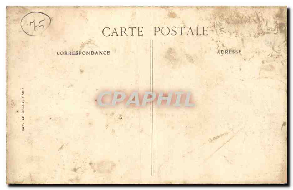 De Feesten van de Overwinning in Parijs — 13 juli 1919 — op de trap van het Hôtel de Ville — M. Poincaré, de Maréchal Joffre, de Maréchal Foch — Achterkant