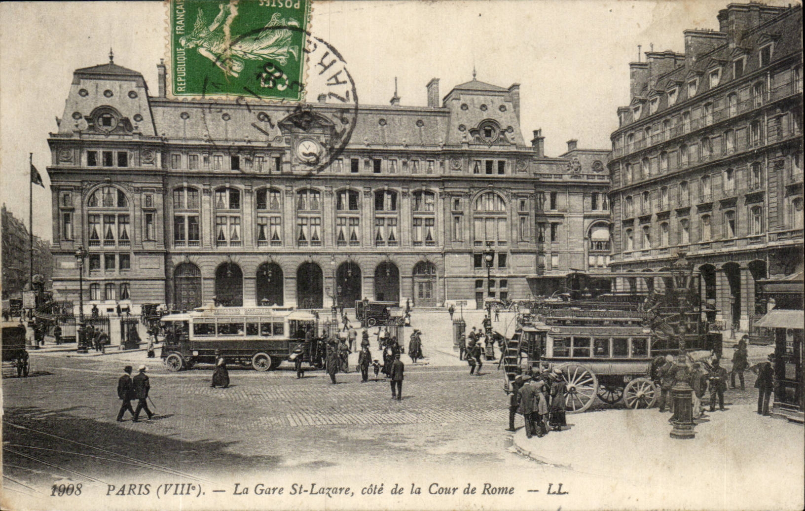 París (VIII) — La Estación St-Lazare, lado de la Corte de Roma — LL.