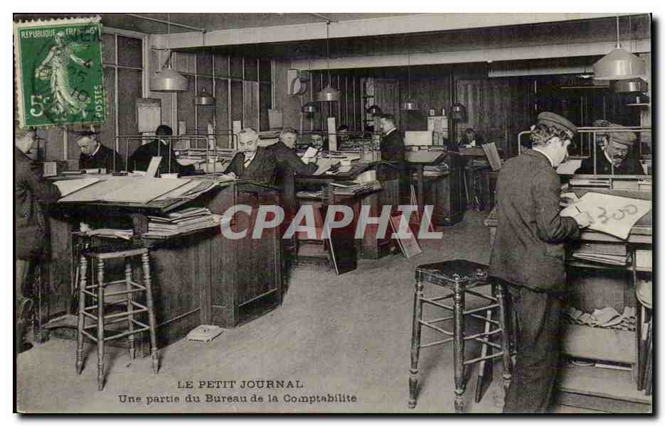 Paris CPA Le Petit Journal Vue partie du bureau de la comptabilite TOP (journal presse media)